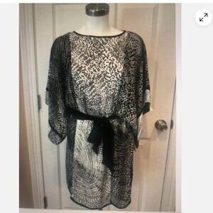 BCBG MAX AZRIA ladies black & white Lois Kimono dress w black belt